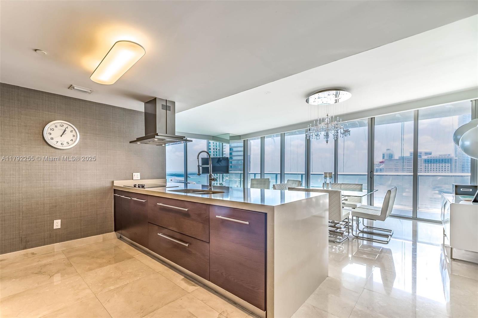 495 Brickell Ave #2801, Miami FL 33131