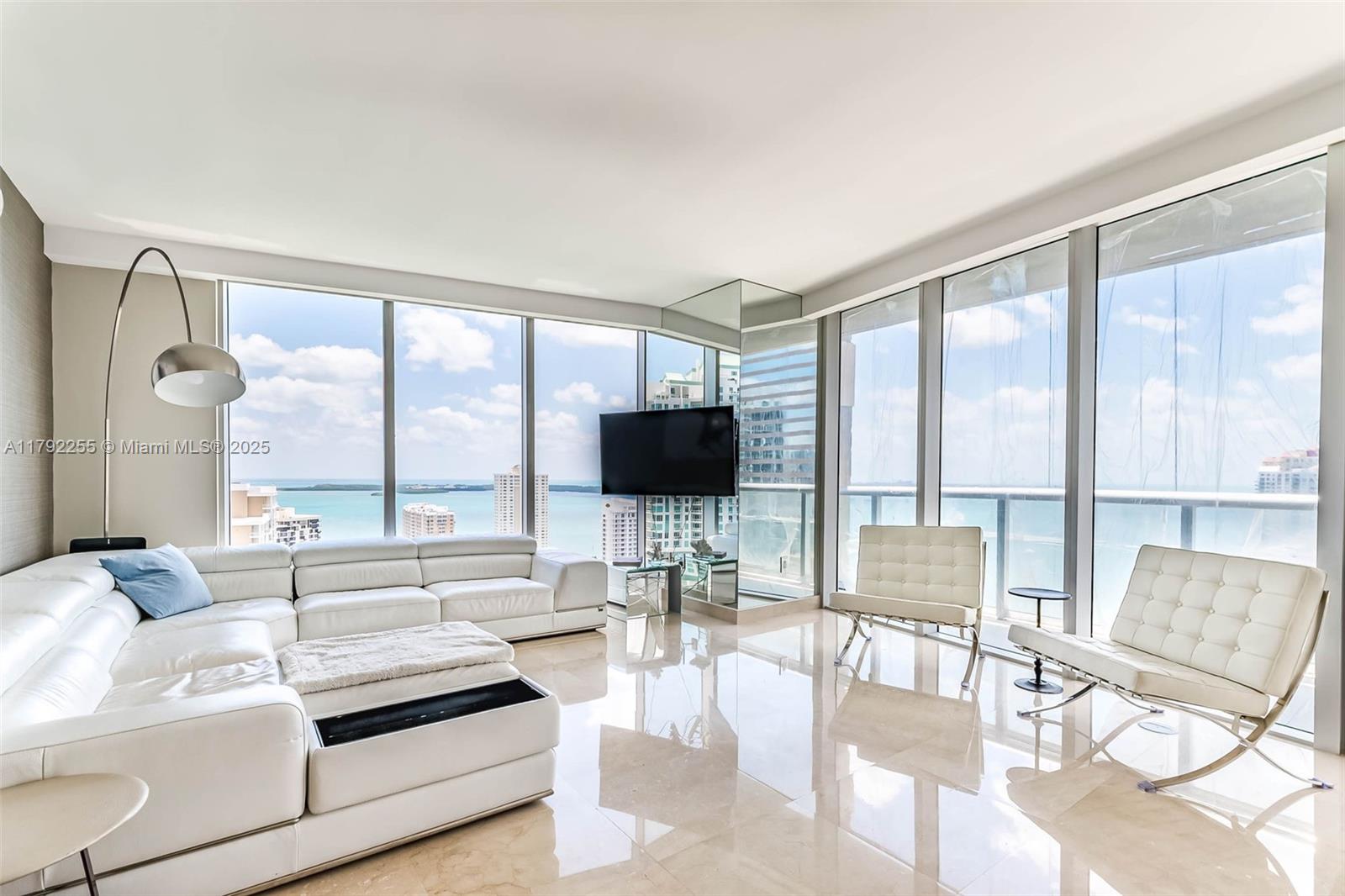 495 Brickell Ave #2801, Miami FL 33131
