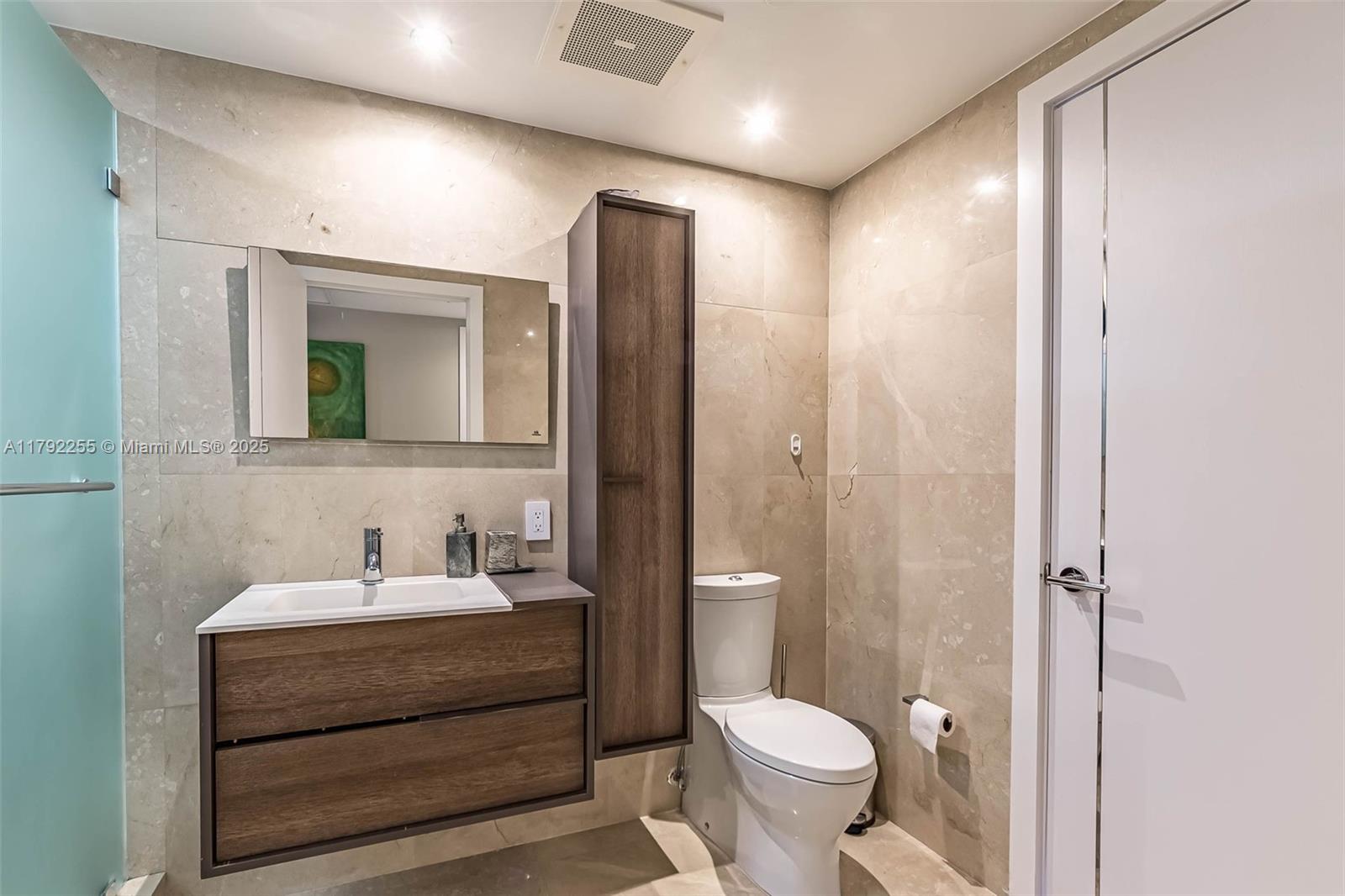 495 Brickell Ave #2801, Miami FL 33131
