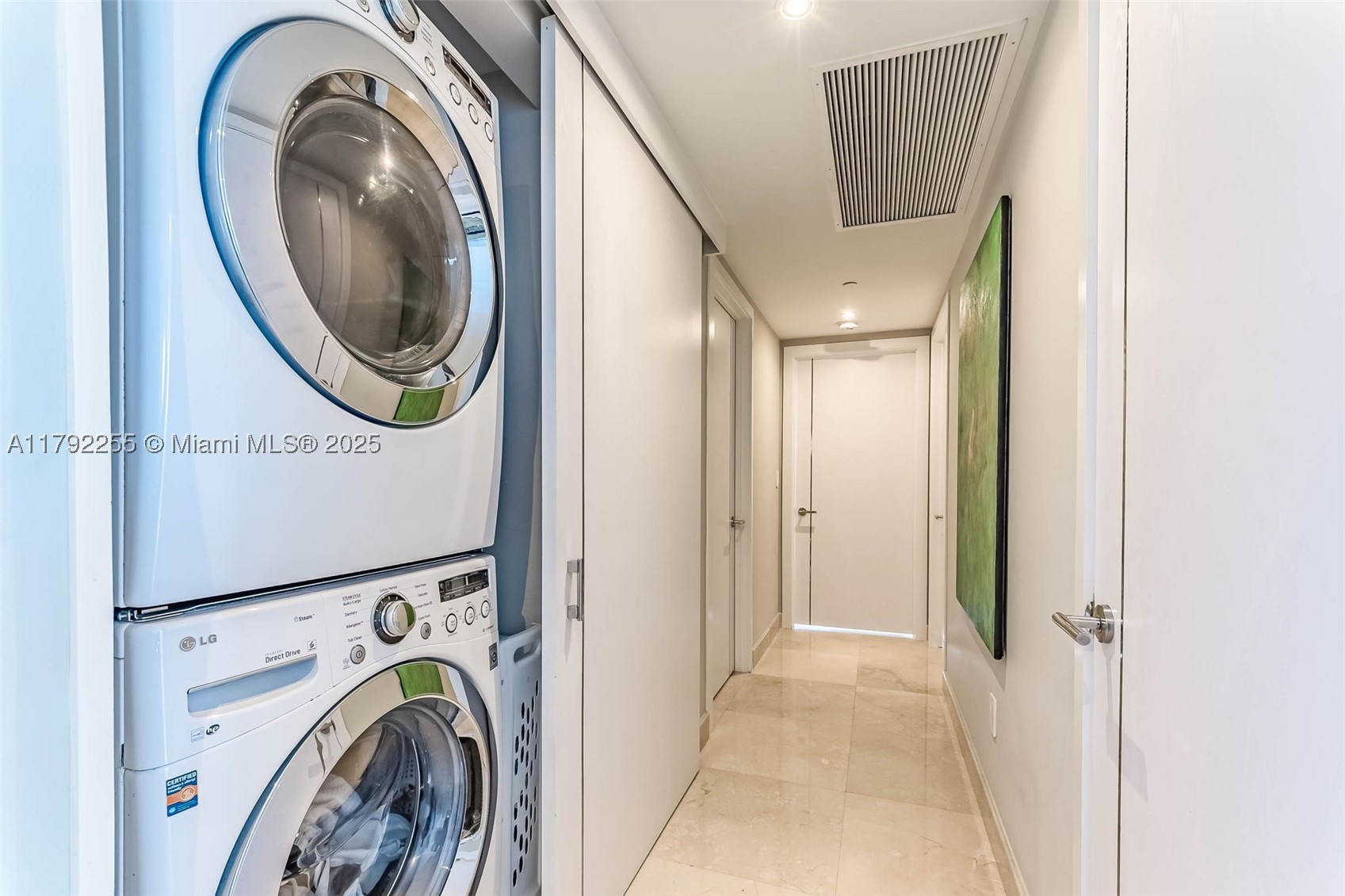 495 Brickell Ave #2801, Miami FL 33131