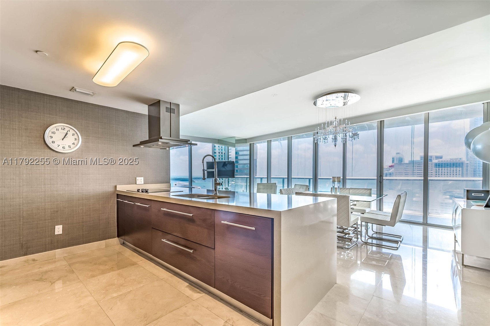 495 Brickell Ave #2801, Miami FL 33131
