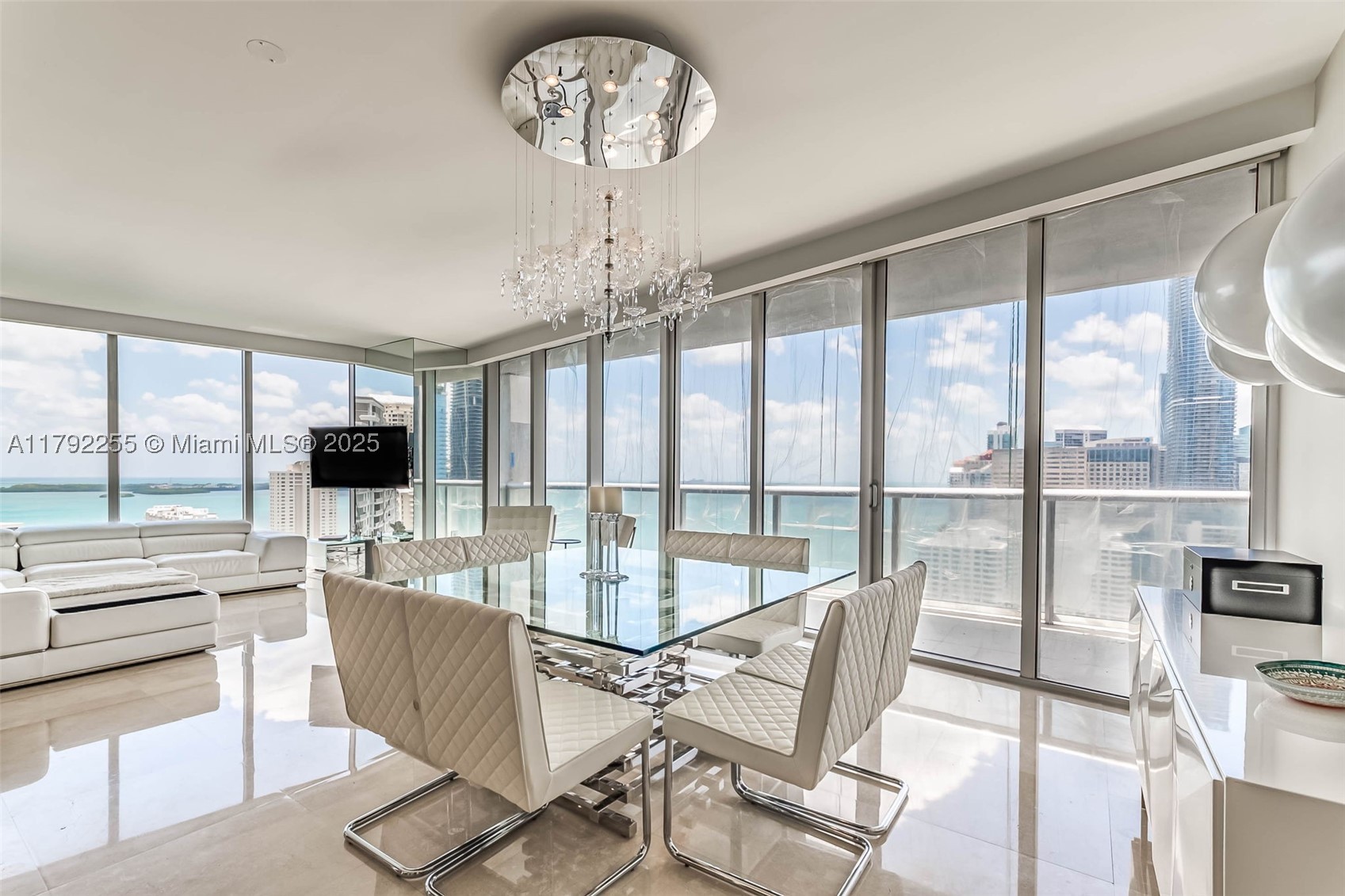 495 Brickell Ave #2801, Miami FL 33131