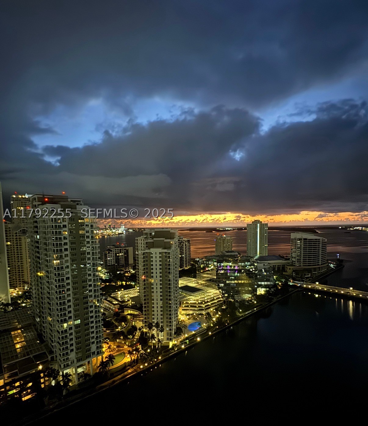 495 Brickell Ave #2801, Miami FL 33131