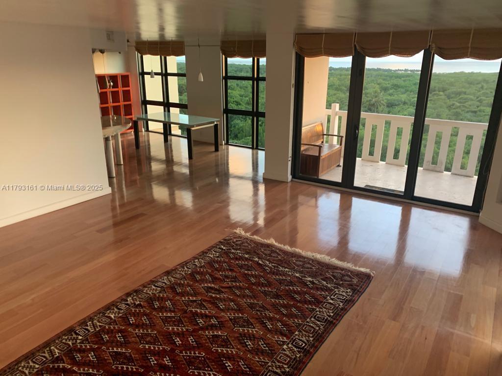 1121 Crandon Blvd #D802, Key Biscayne FL 33149