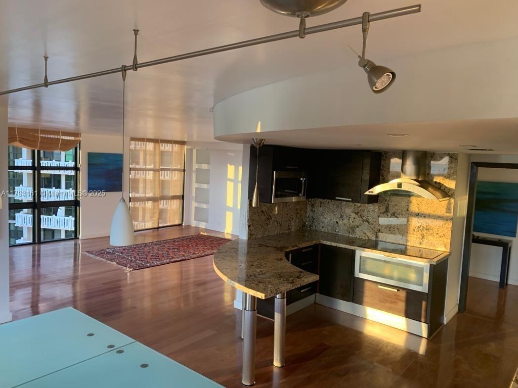 1121 Crandon Blvd #D802, Key Biscayne FL 33149