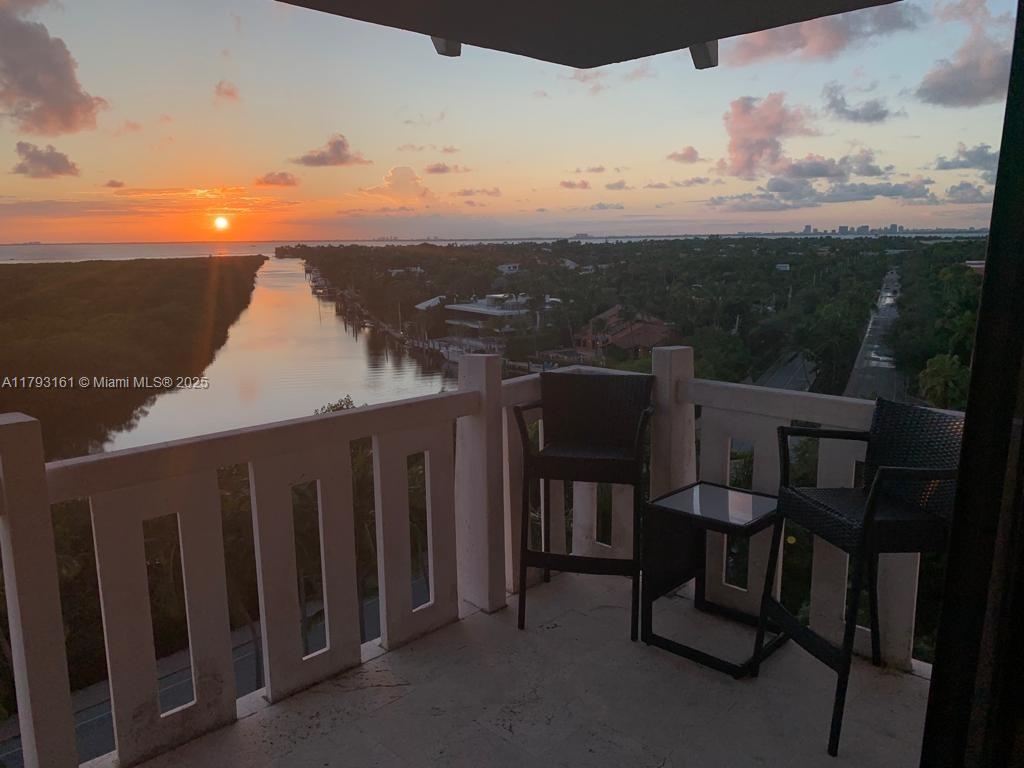 1121 Crandon Blvd #D802, Key Biscayne FL 33149