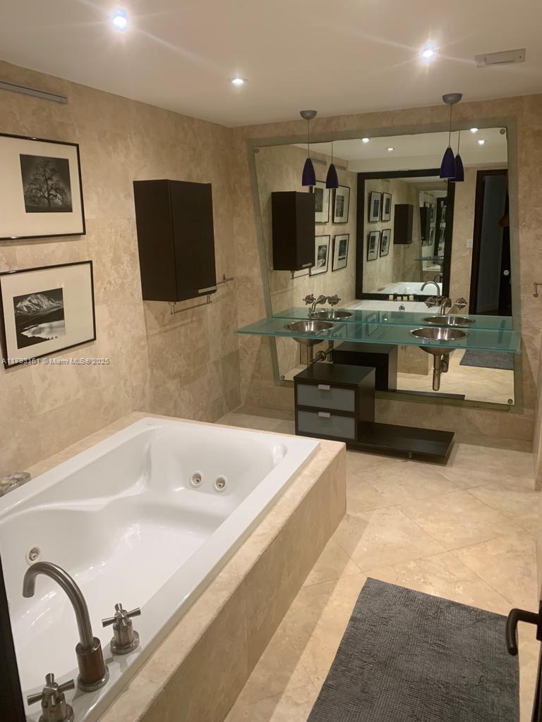 1121 Crandon Blvd #D802, Key Biscayne FL 33149