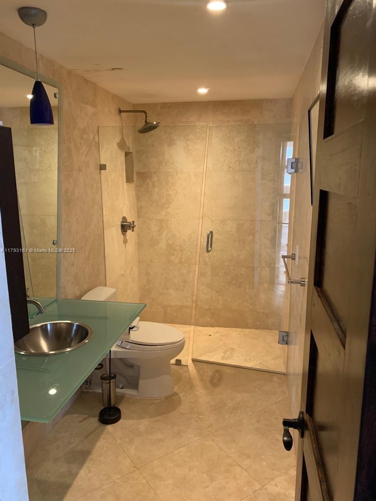1121 Crandon Blvd #D802, Key Biscayne FL 33149