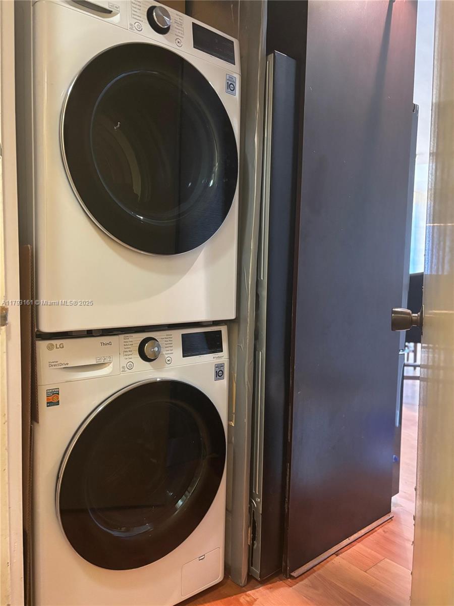 1121 Crandon Blvd #D802, Key Biscayne FL 33149