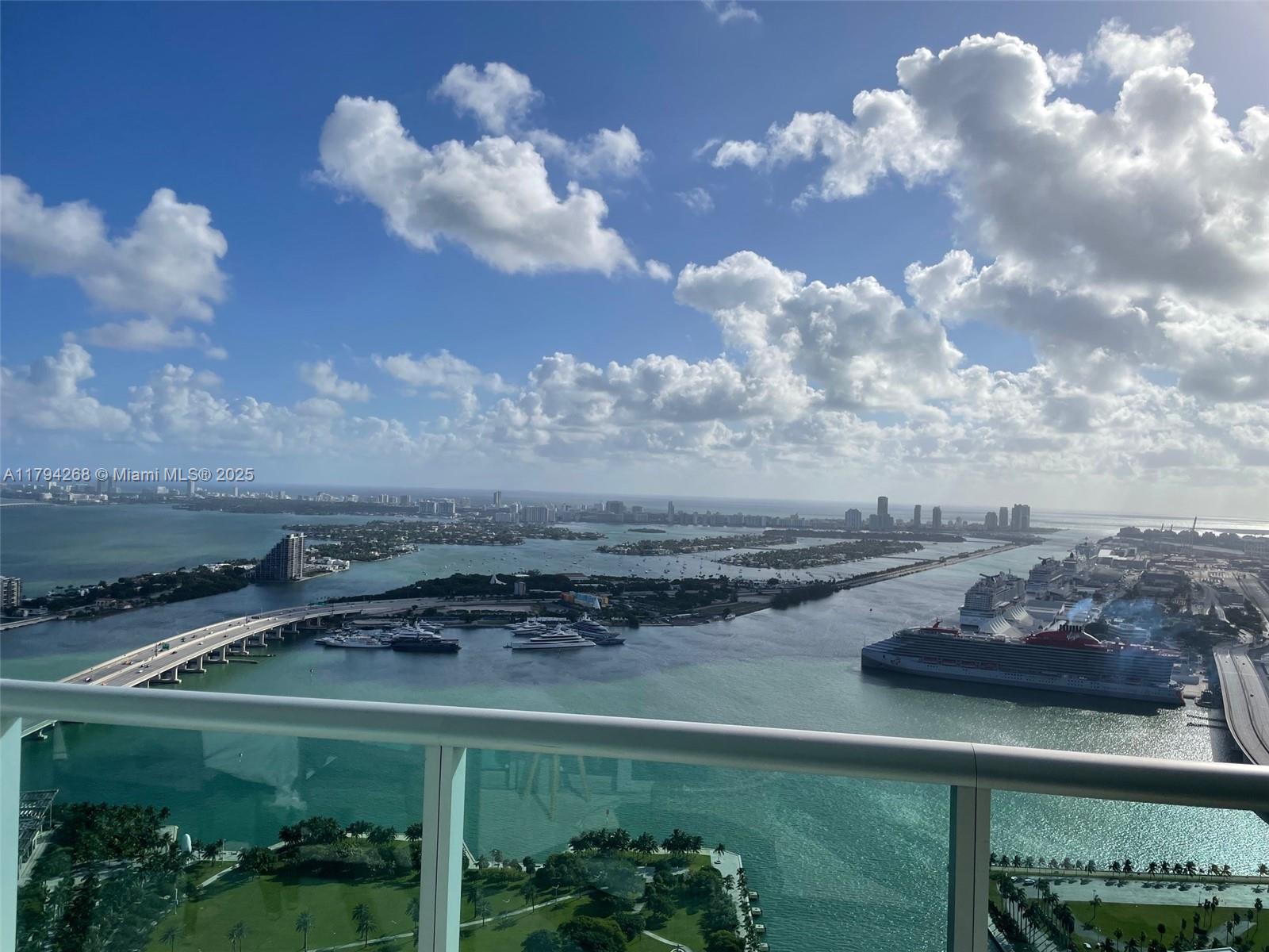 900 Biscayne Blvd #5707, Miami FL 33132