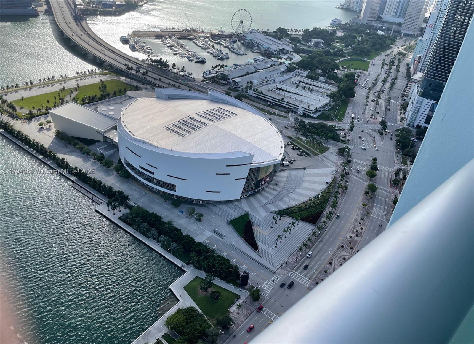 900 Biscayne Blvd #5707, Miami FL 33132