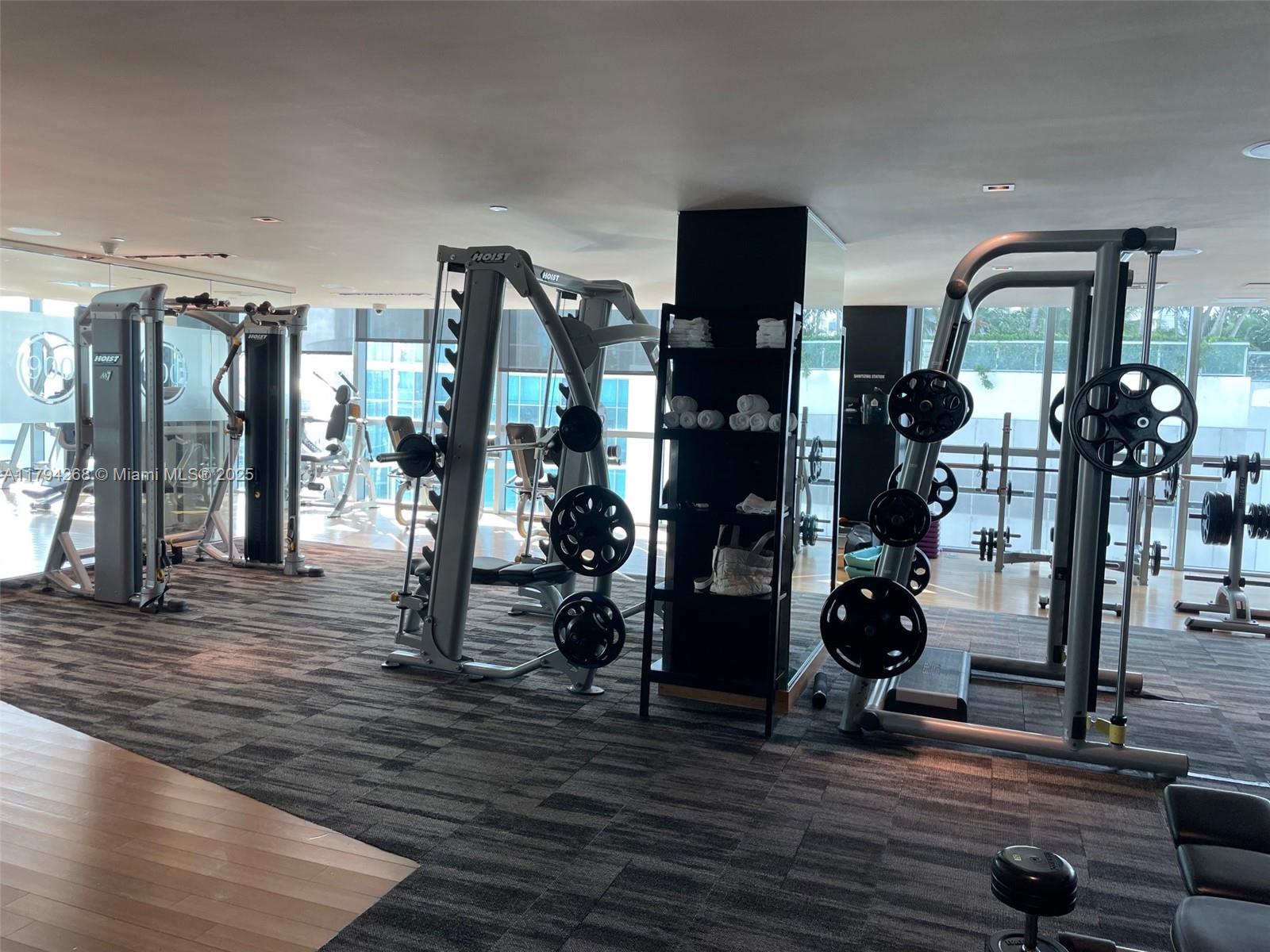 900 Biscayne Blvd #5707, Miami FL 33132