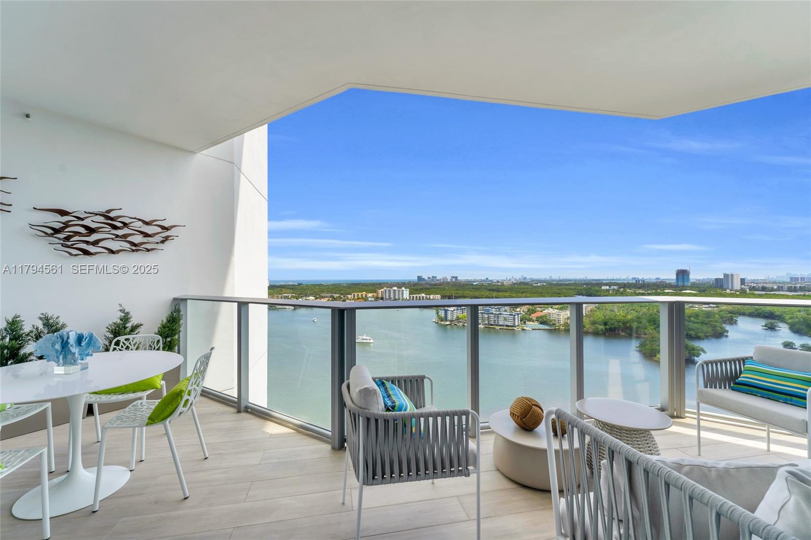 17111 Biscayne Blvd #2208, Aventura FL 33160
