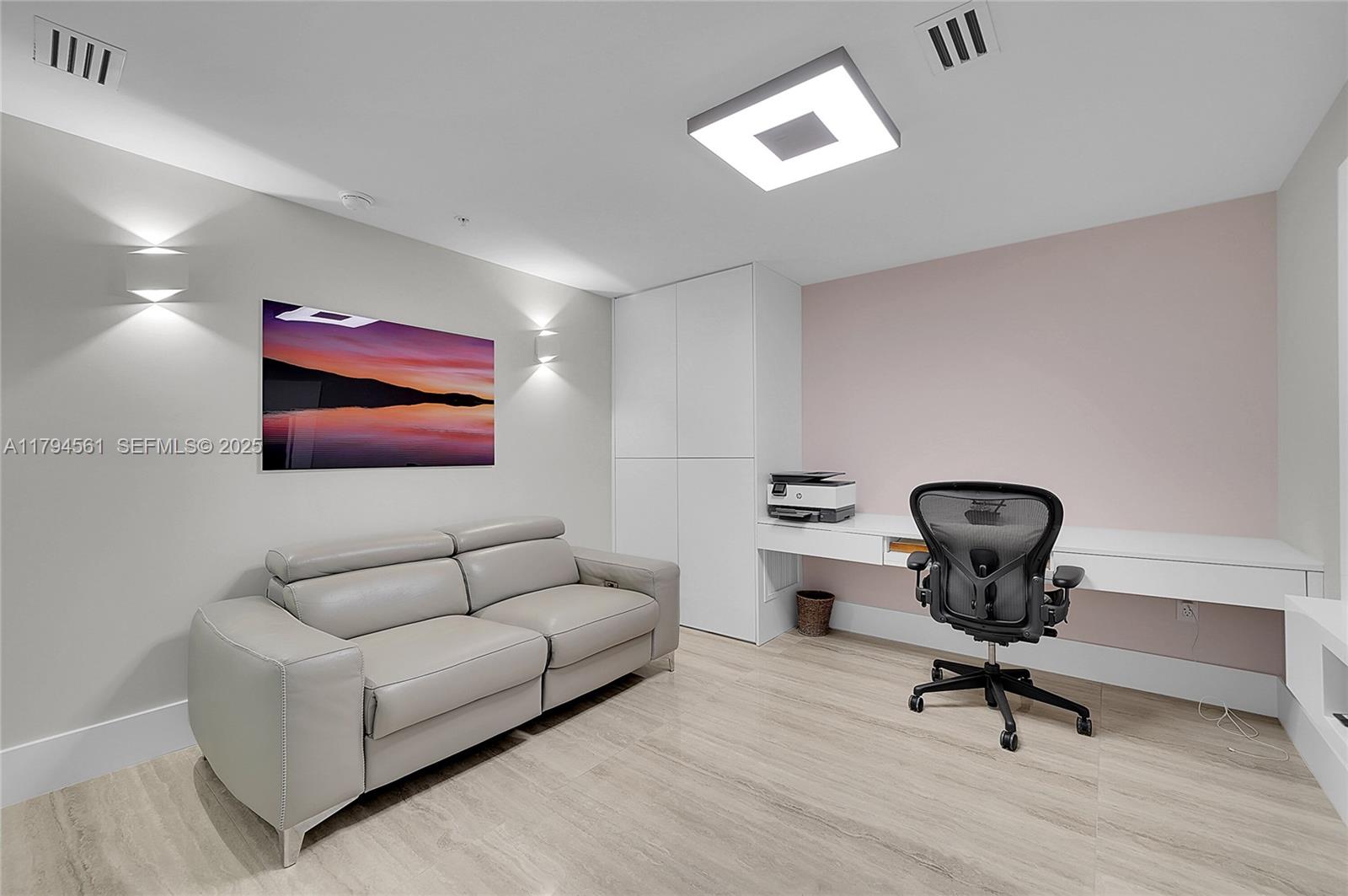 17111 Biscayne Blvd #2208, Aventura FL 33160