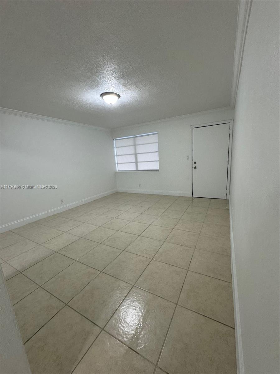 11195 SW 1st St #314, Sweetwater FL 33174