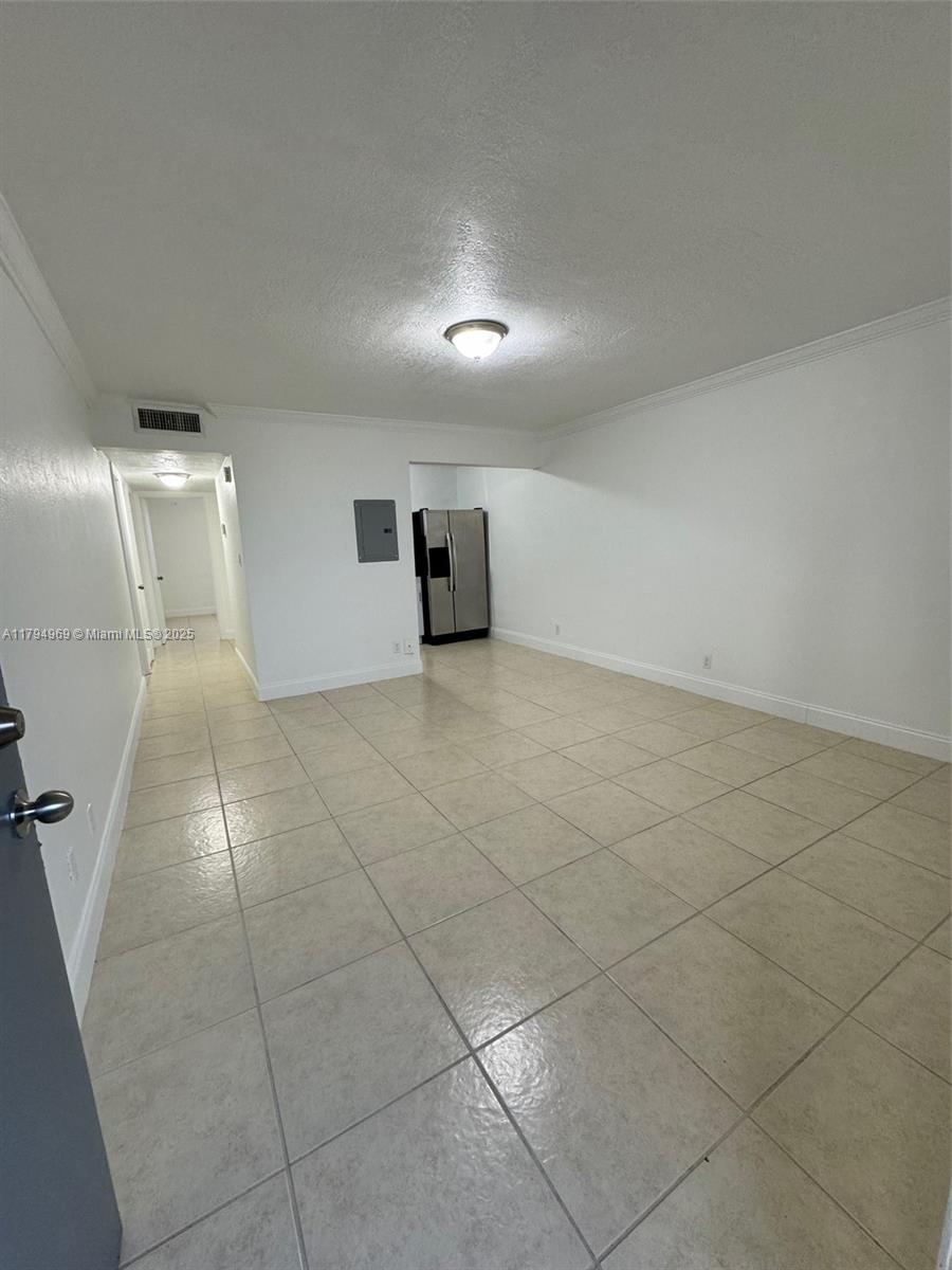 11195 SW 1st St #314, Sweetwater FL 33174