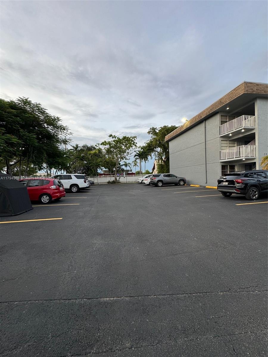 11195 SW 1st St #314, Sweetwater FL 33174
