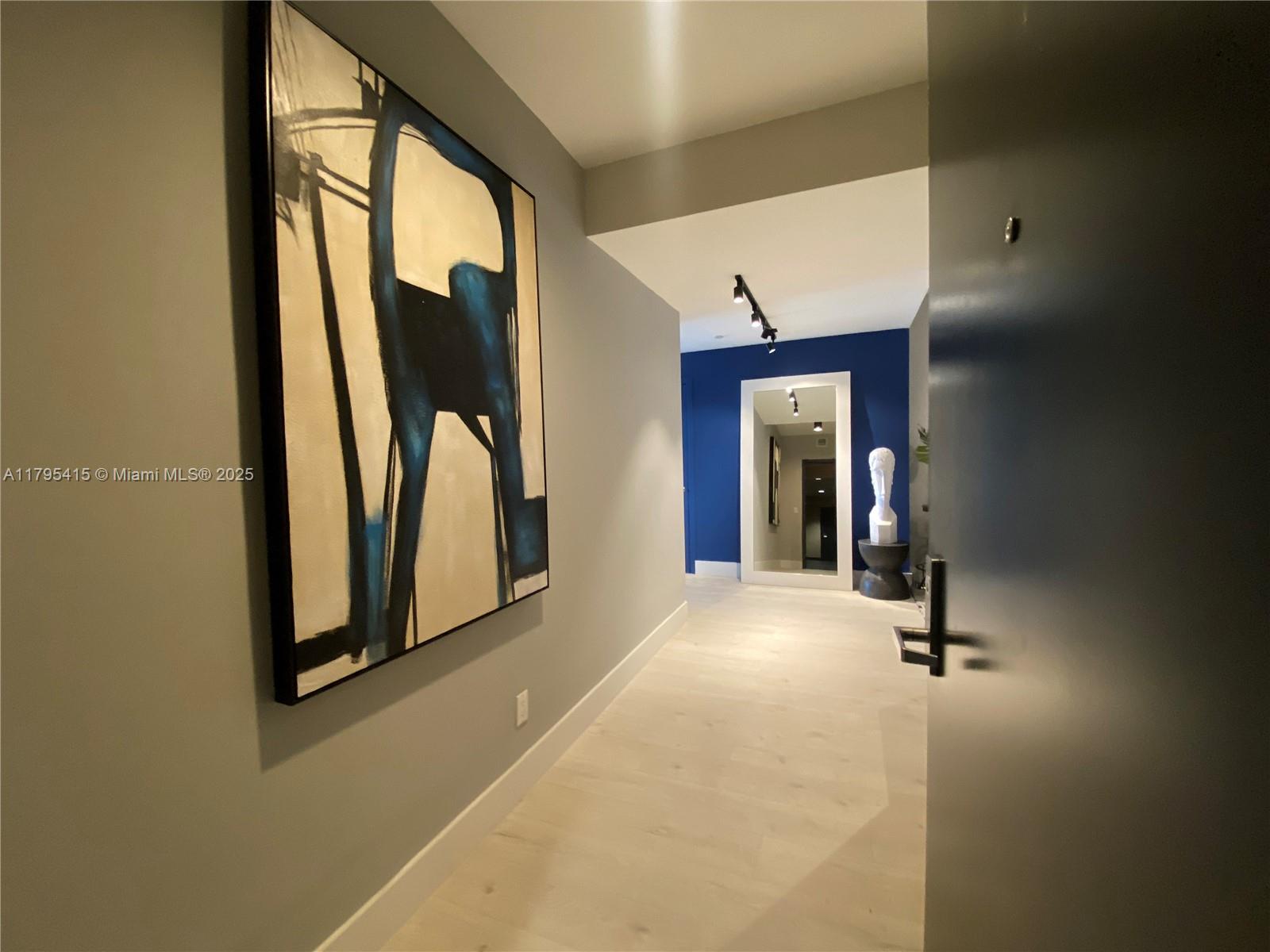888 Biscayne Blvd #2405, Miami FL 33132