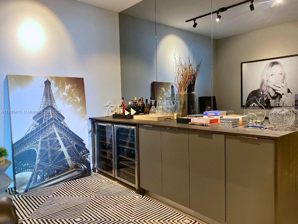888 Biscayne Blvd #2405, Miami FL 33132