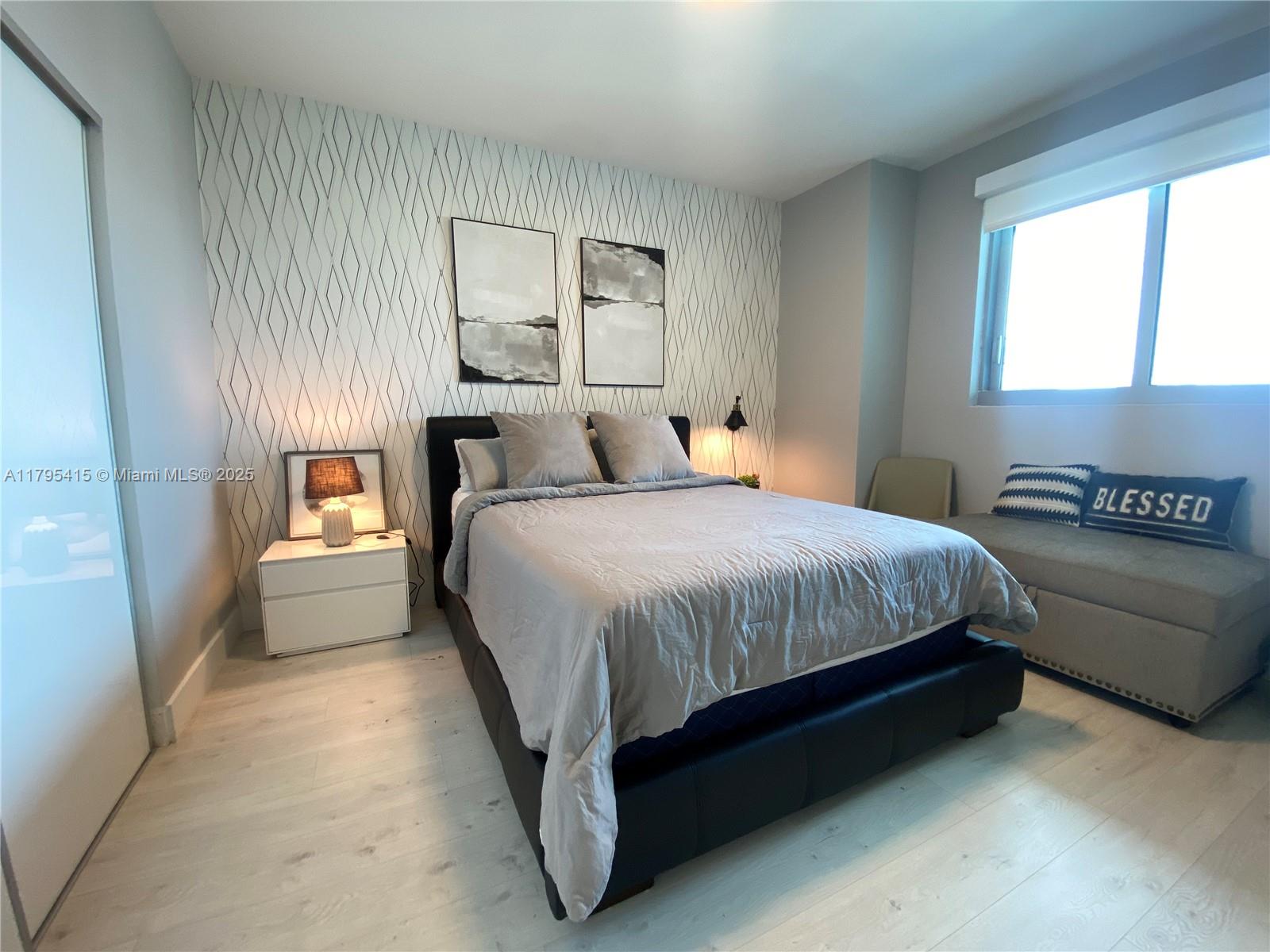 888 Biscayne Blvd #2405, Miami FL 33132