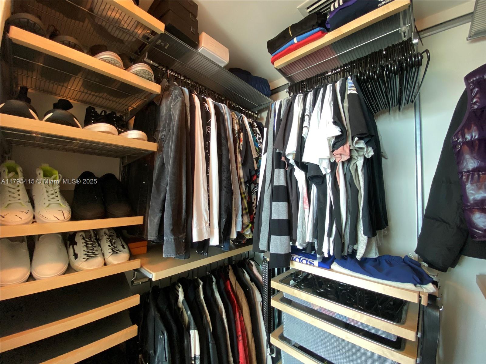 888 Biscayne Blvd #2405, Miami FL 33132