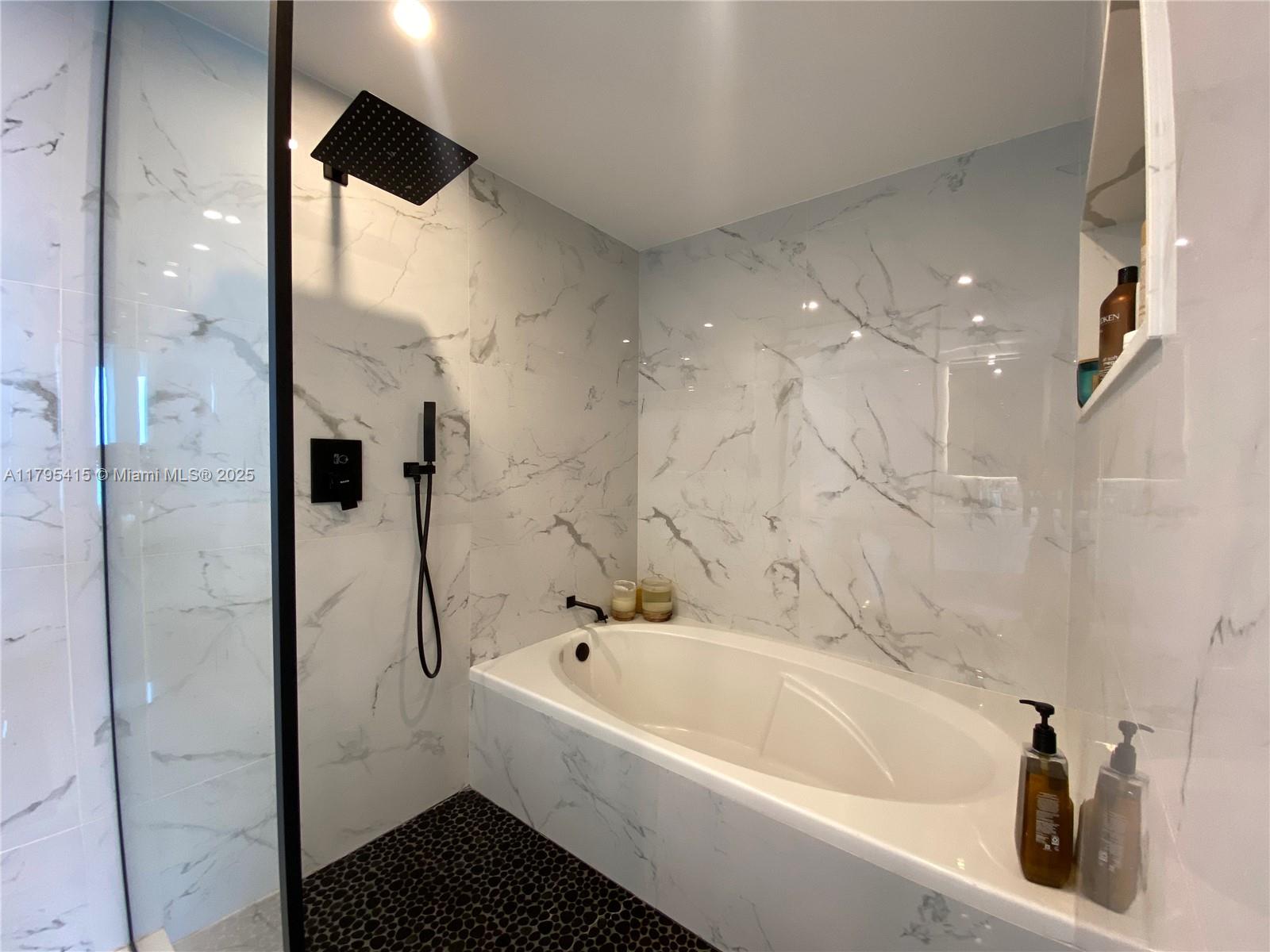888 Biscayne Blvd #2405, Miami FL 33132