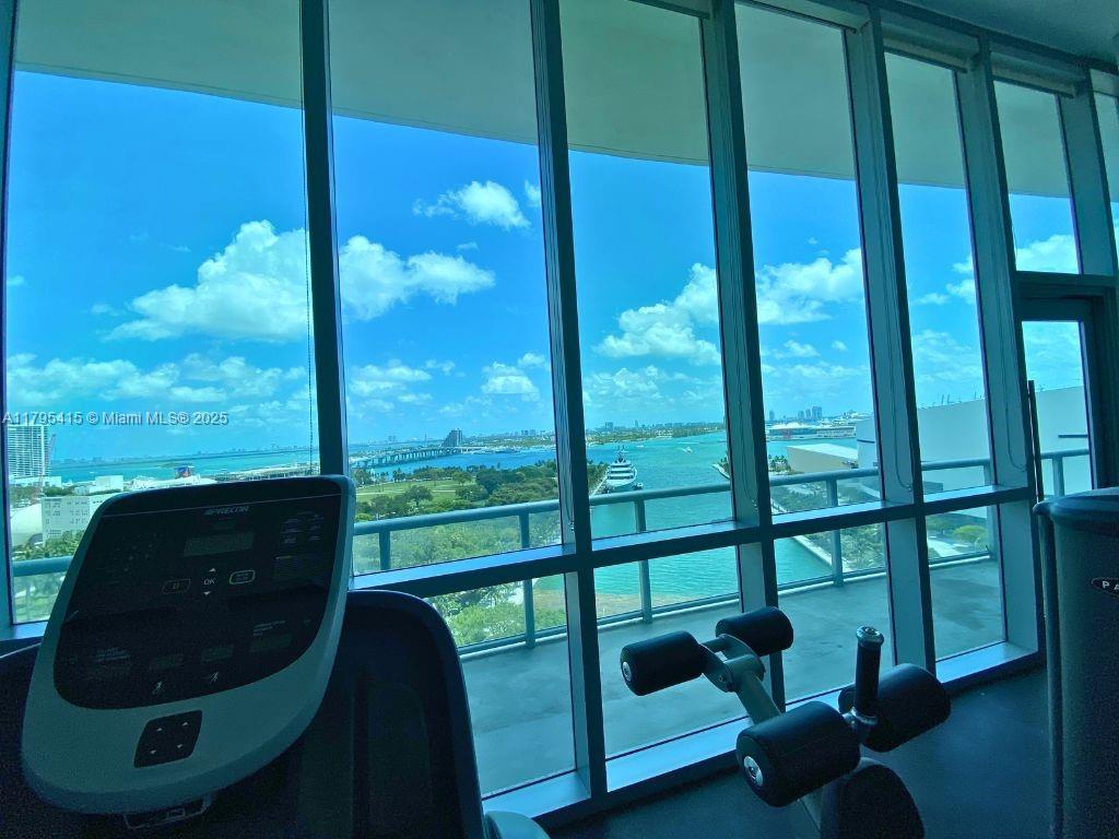 888 Biscayne Blvd #2405, Miami FL 33132