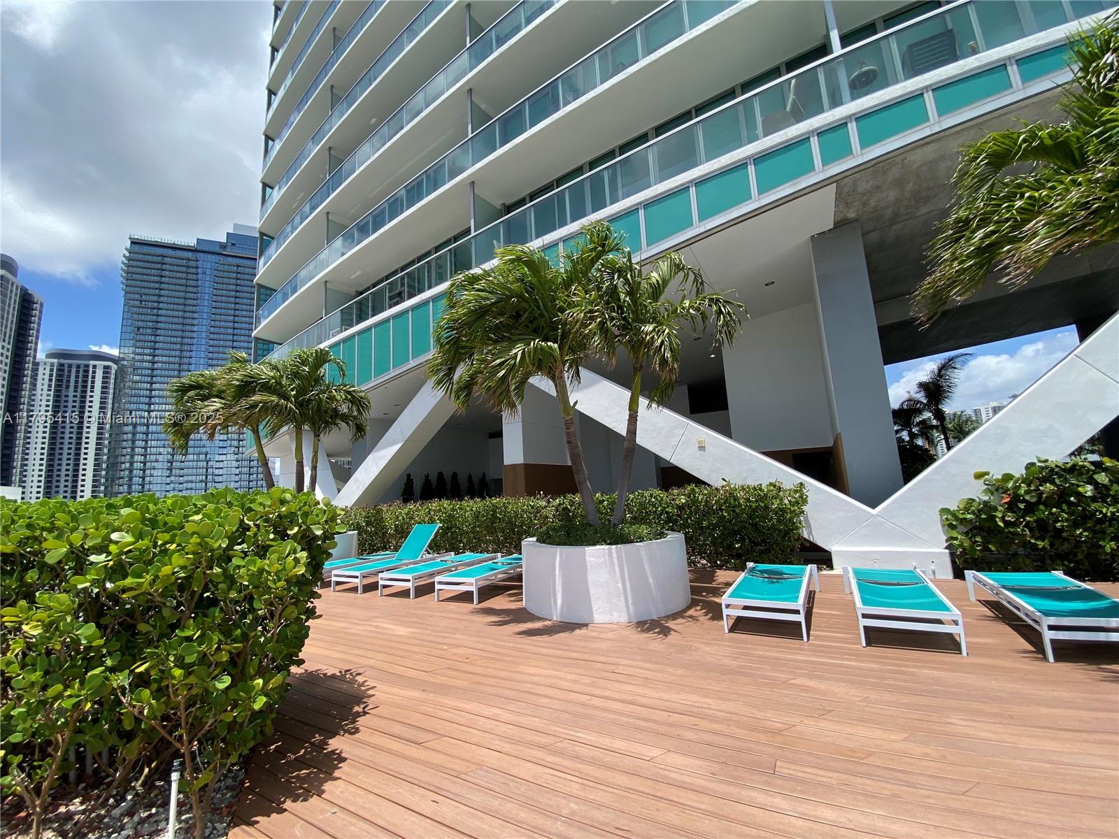 888 Biscayne Blvd #2405, Miami FL 33132