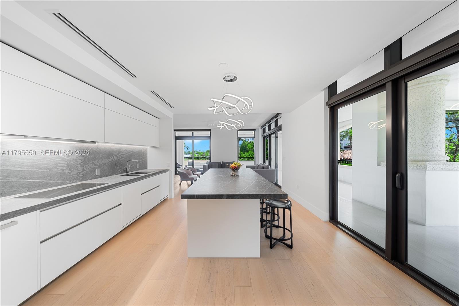 7025 Fisher Island Dr #7025, Miami Beach FL 33109