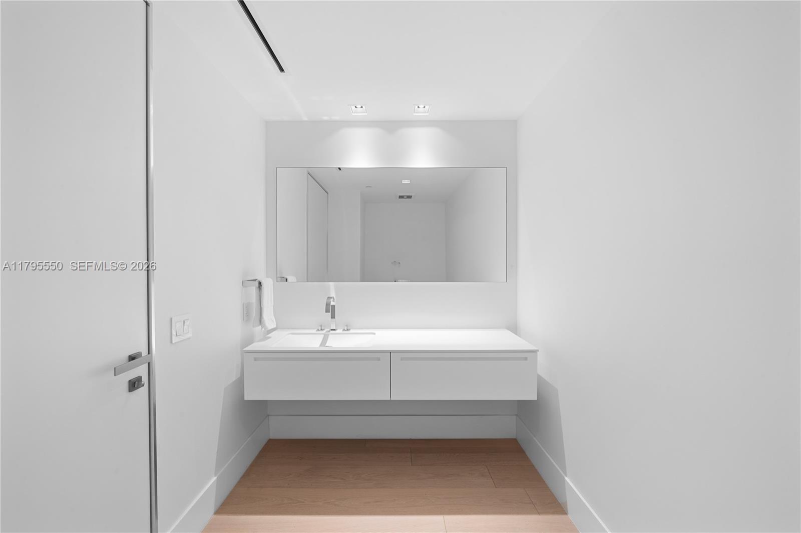 7025 Fisher Island Dr #7025, Miami Beach FL 33109