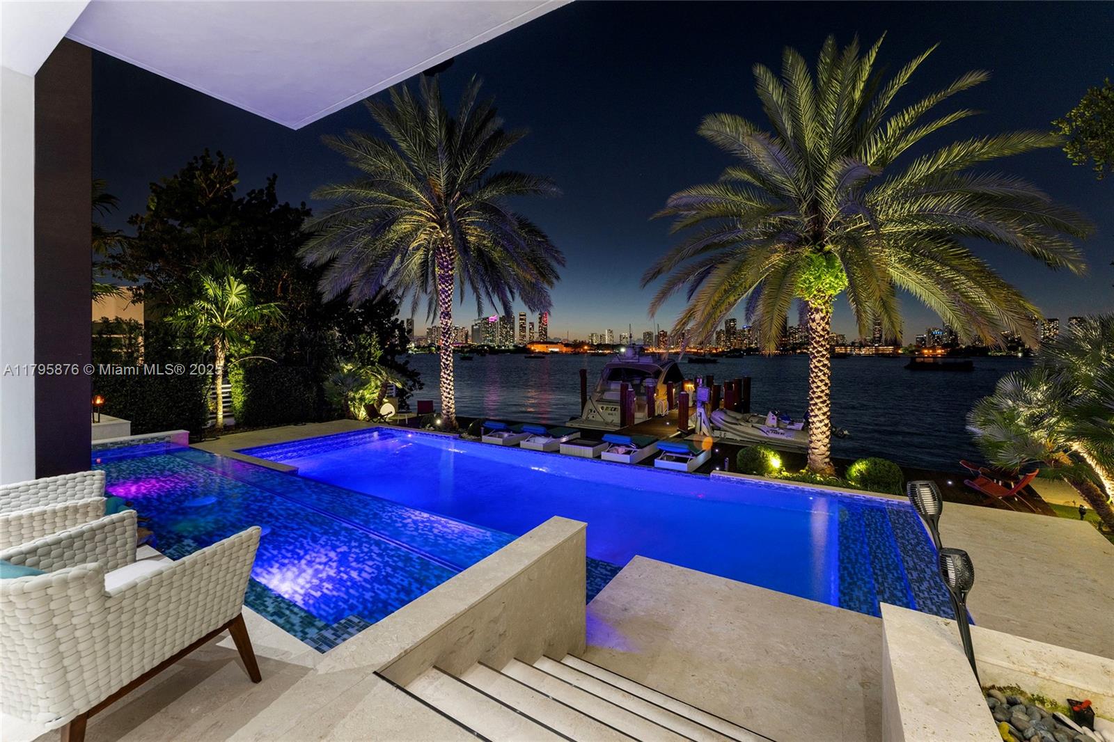 441 N Hibiscus Dr, Miami Beach FL 33139