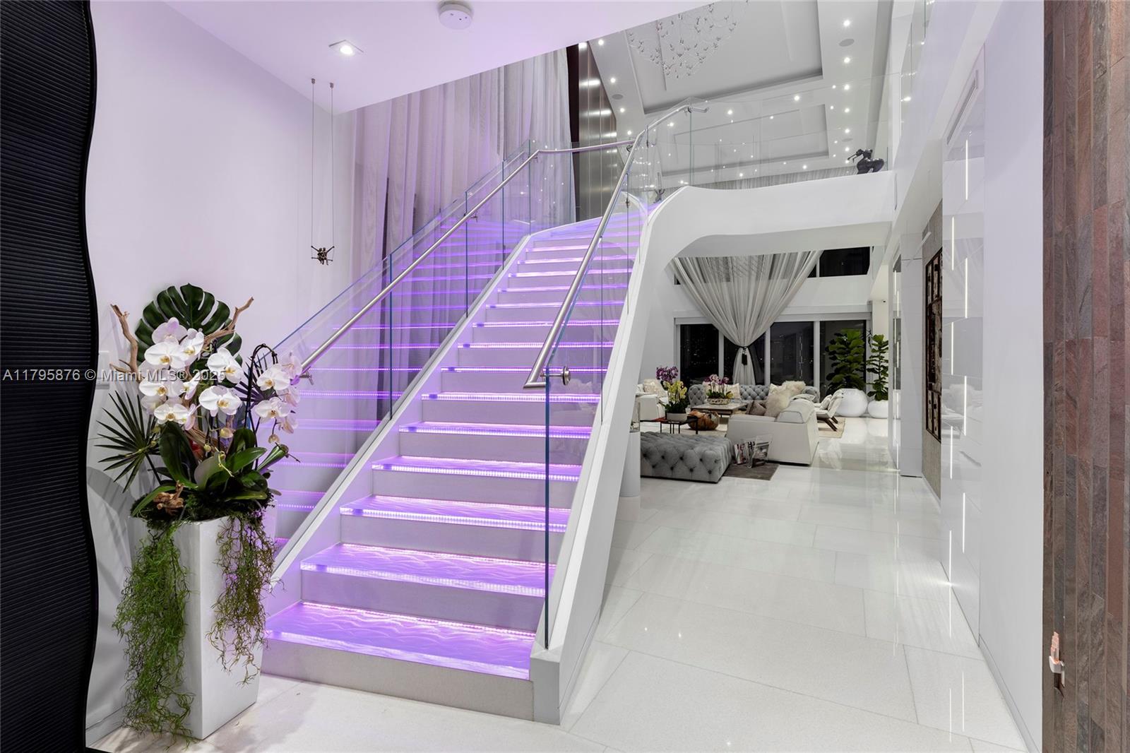 441 N Hibiscus Dr, Miami Beach FL 33139