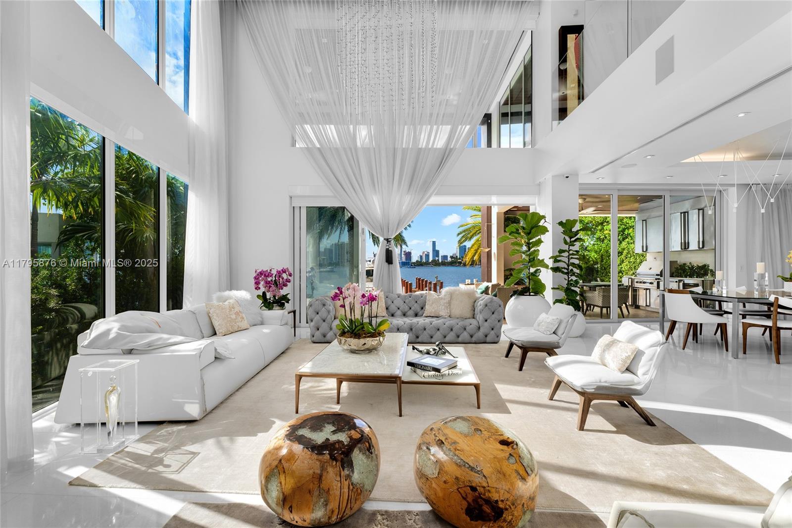 441 N Hibiscus Dr, Miami Beach FL 33139