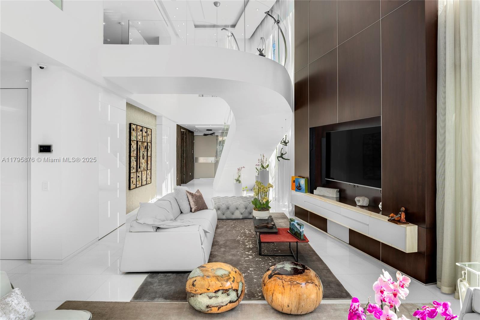 441 N Hibiscus Dr, Miami Beach FL 33139