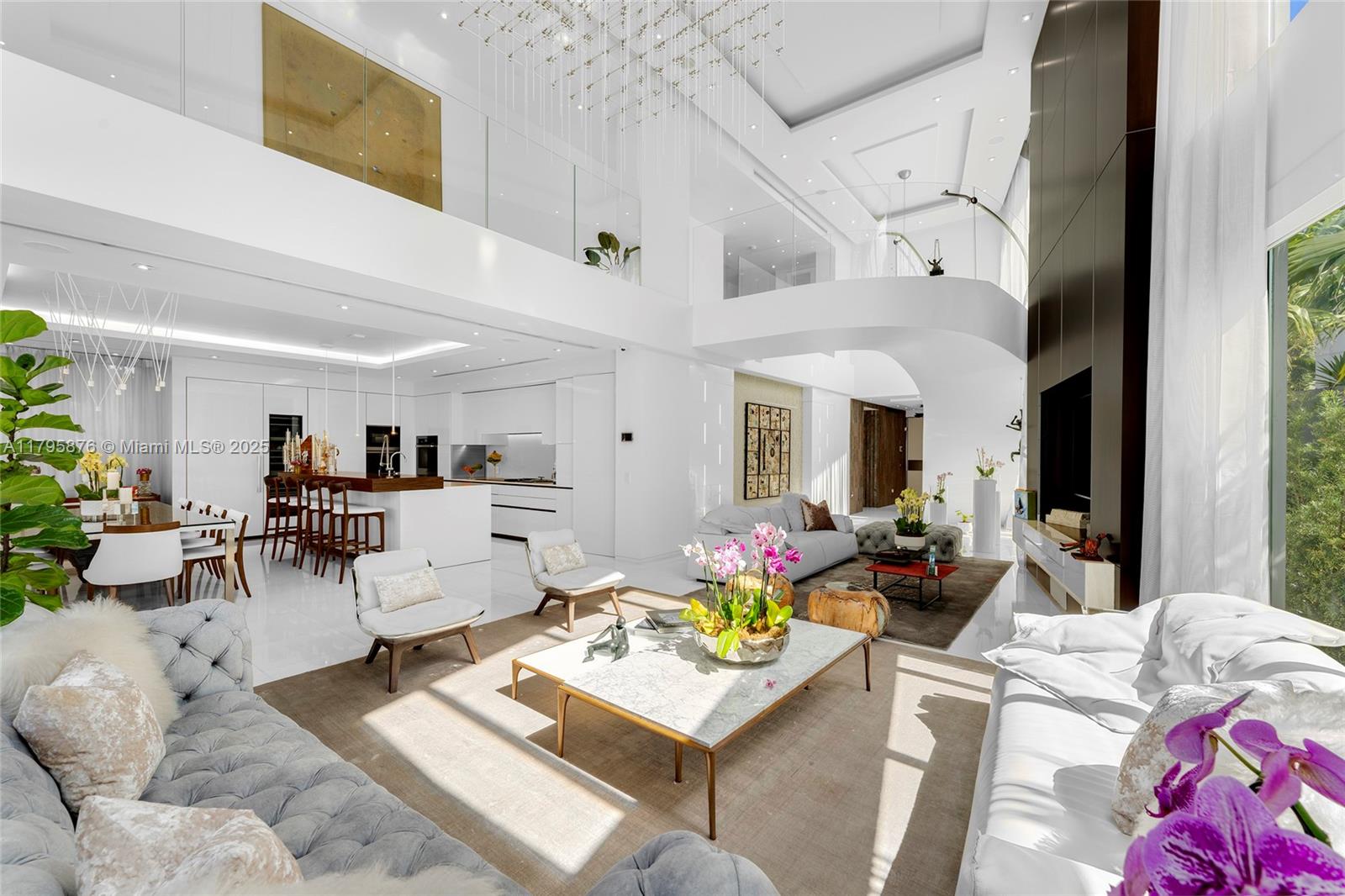 441 N Hibiscus Dr, Miami Beach FL 33139