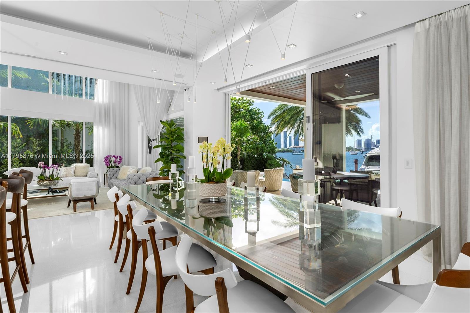 441 N Hibiscus Dr, Miami Beach FL 33139