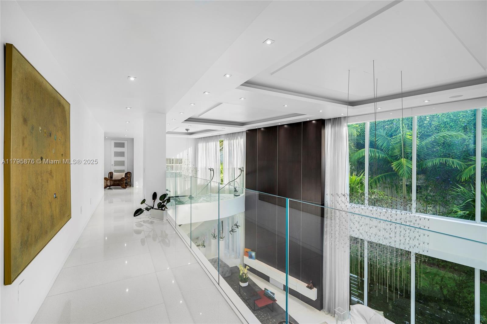 441 N Hibiscus Dr, Miami Beach FL 33139