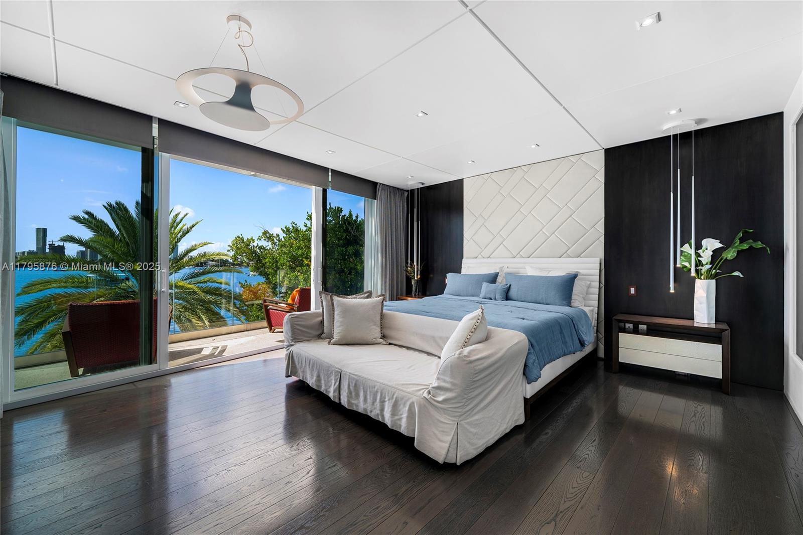 441 N Hibiscus Dr, Miami Beach FL 33139