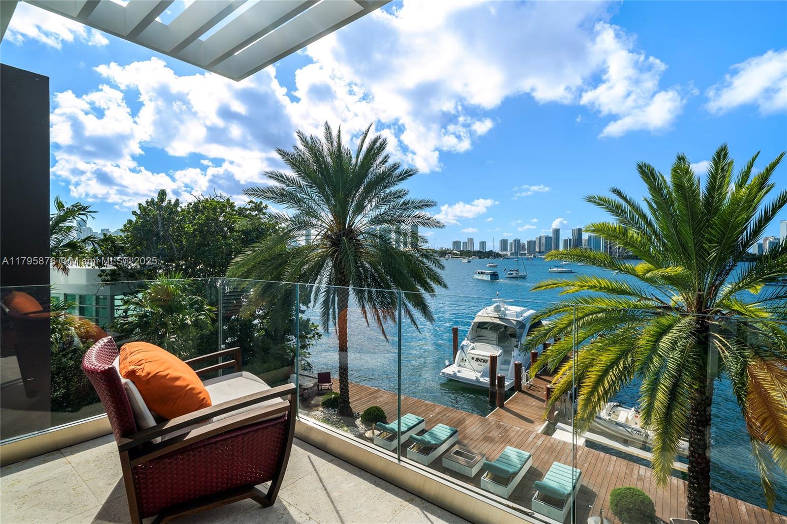441 N Hibiscus Dr, Miami Beach FL 33139
