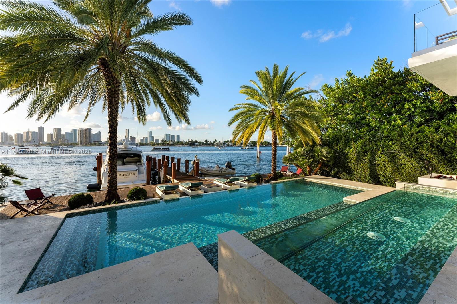 441 N Hibiscus Dr, Miami Beach FL 33139
