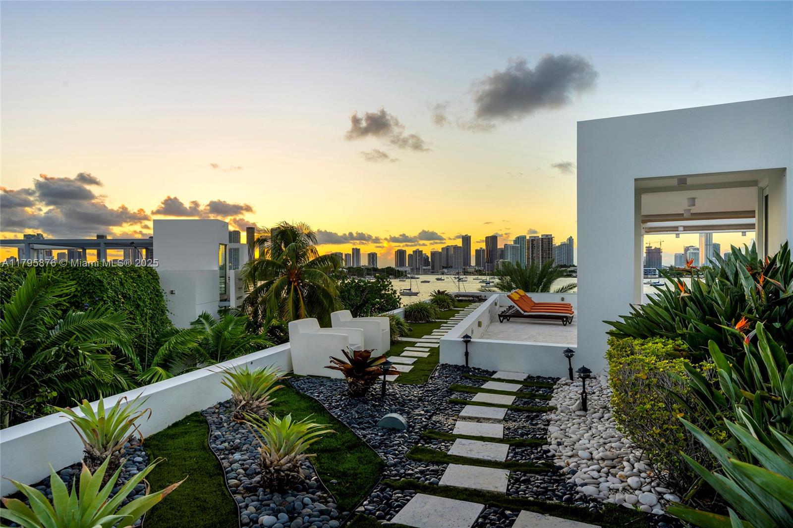 441 N Hibiscus Dr, Miami Beach FL 33139