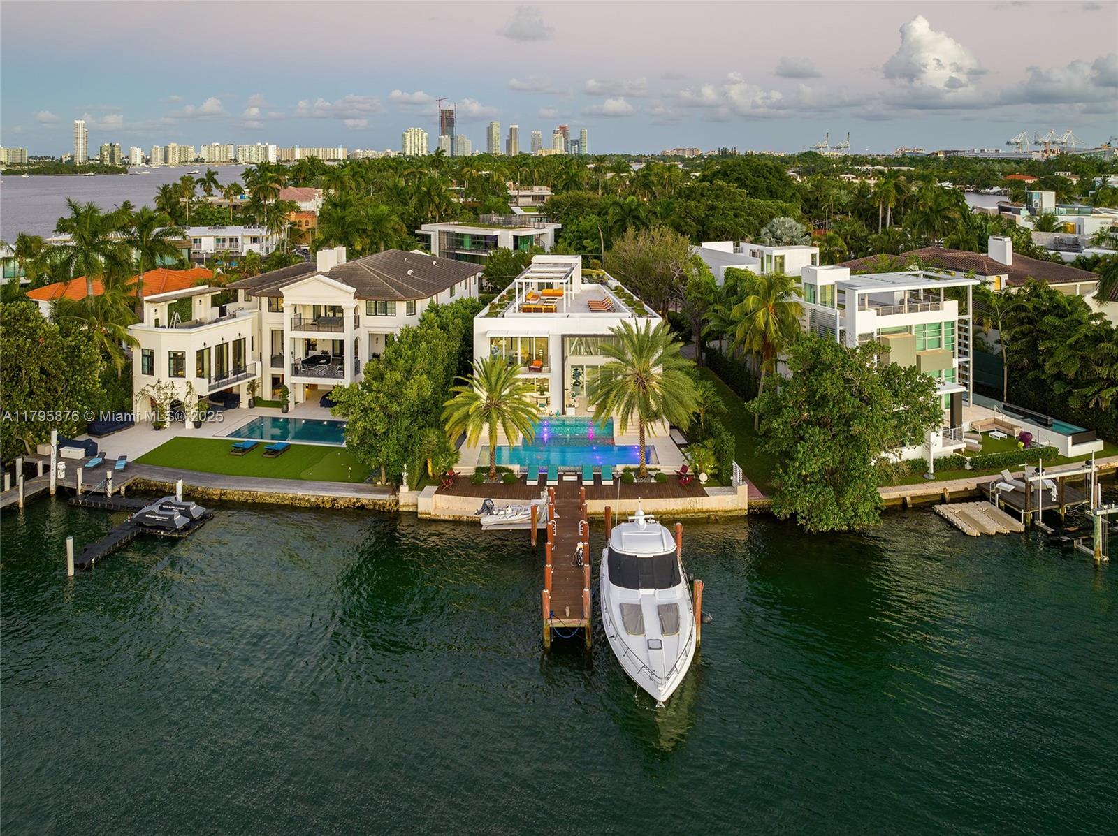 441 N Hibiscus Dr, Miami Beach FL 33139