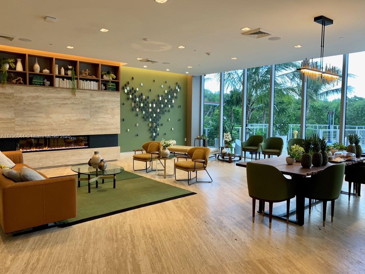 16385 Biscayne Blvd #1806 +1 parking, North Miami Beach FL 33160