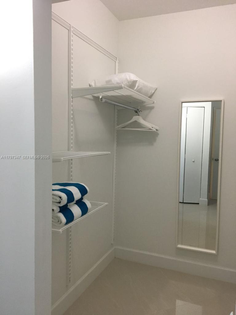 19701 E Country Club Dr #5108, Aventura FL 33180