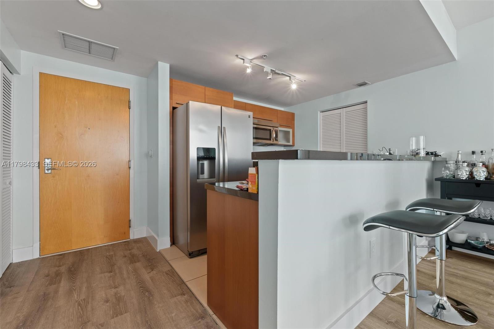 253 NE 2nd St #2201, Miami FL 33132
