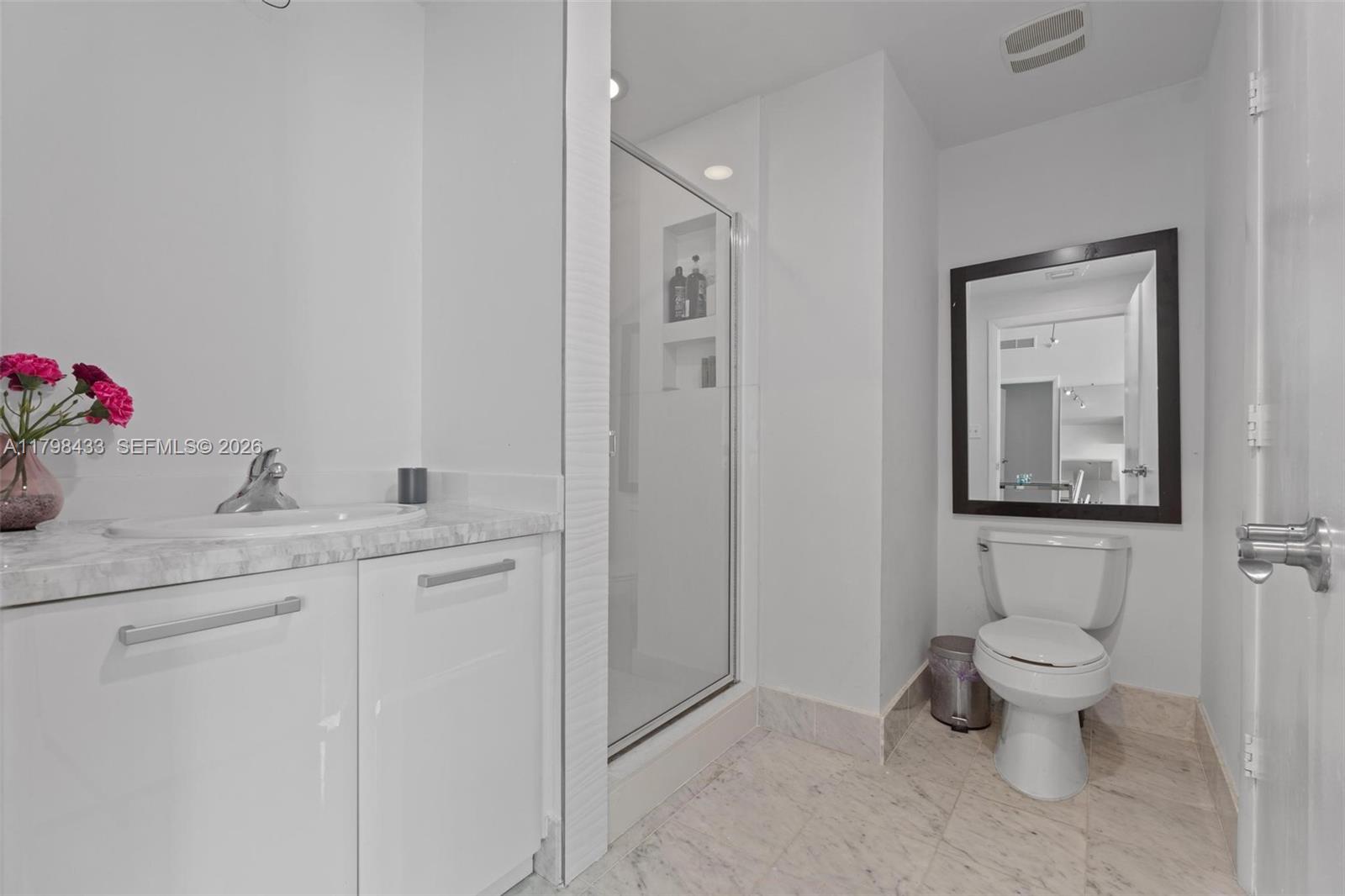 253 NE 2nd St #2201, Miami FL 33132