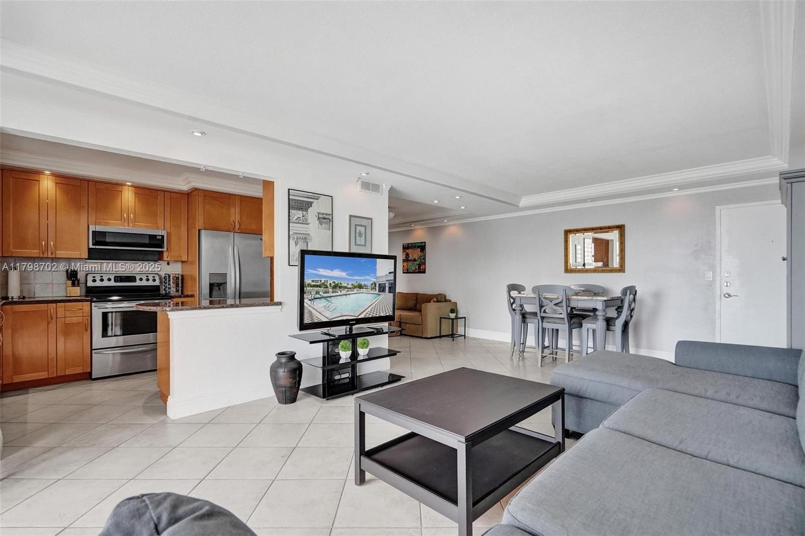 137 Golden Isles Dr #1105, Hallandale Beach FL 33009