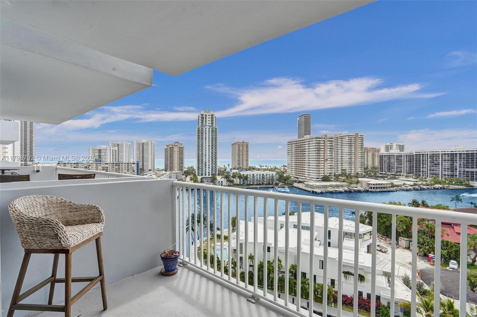 137 Golden Isles Dr #1105, Hallandale Beach FL 33009