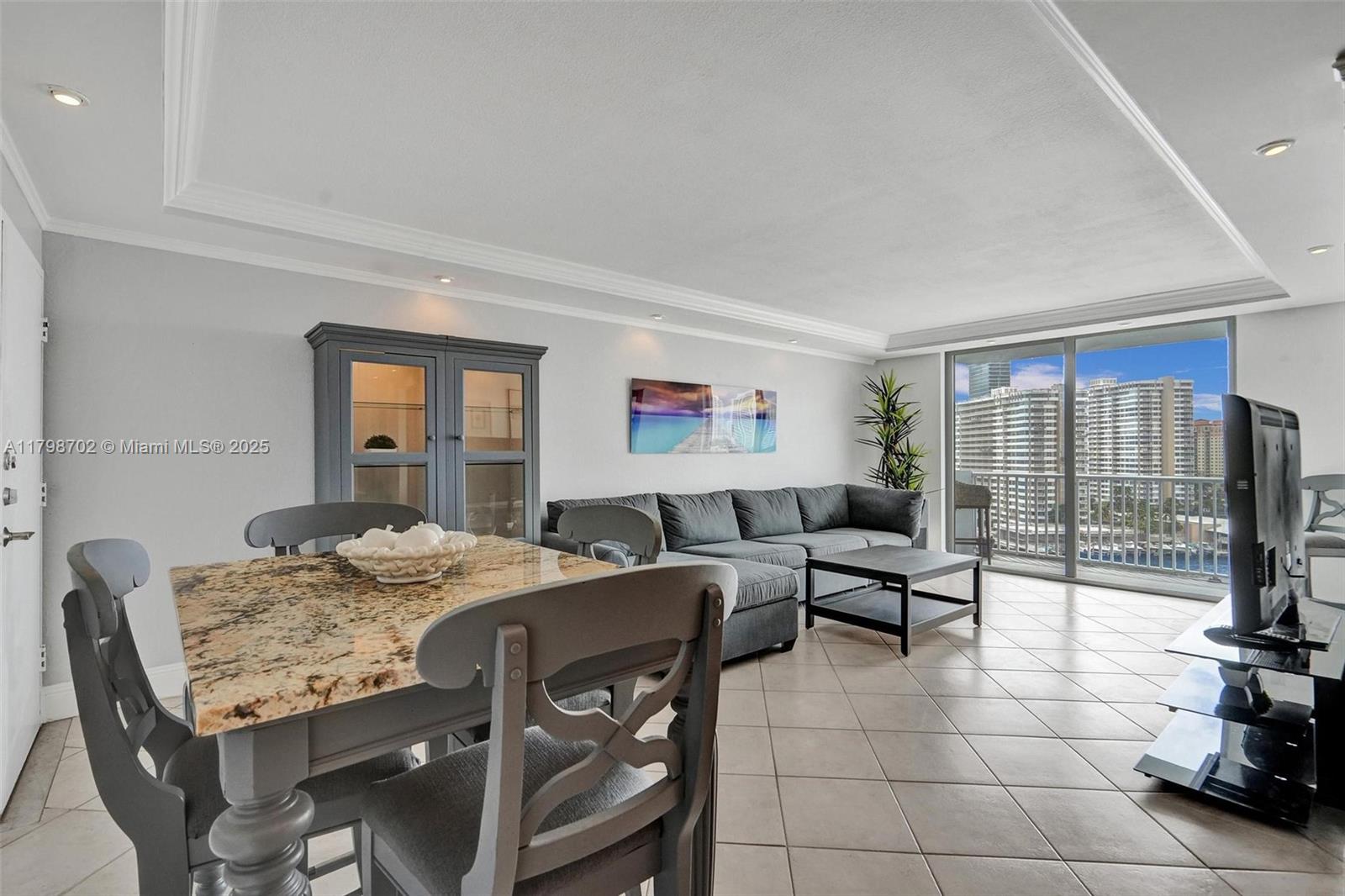 137 Golden Isles Dr #1105, Hallandale Beach FL 33009