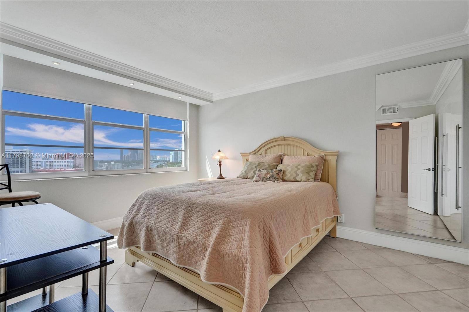 137 Golden Isles Dr #1105, Hallandale Beach FL 33009